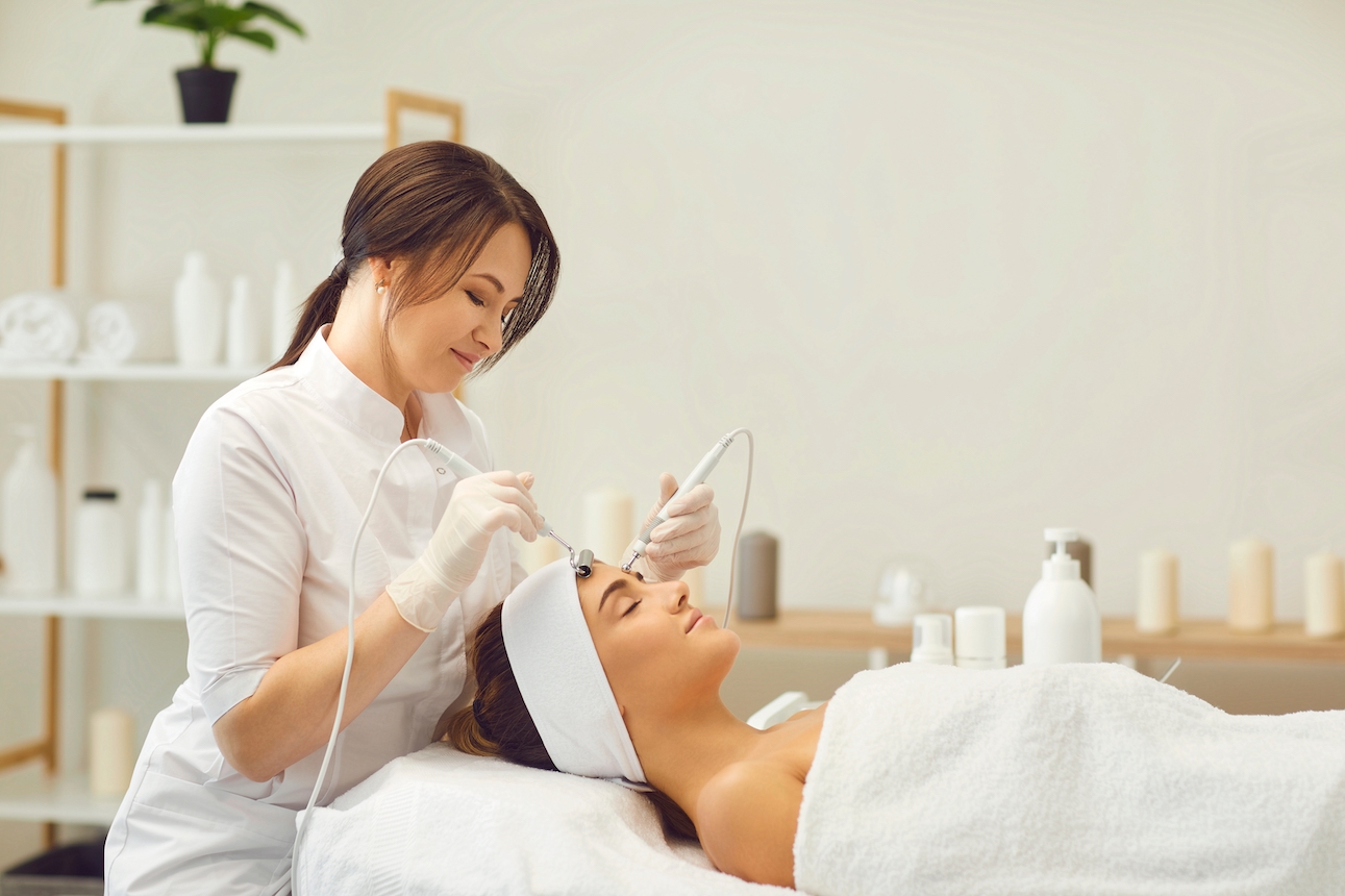 Woman receiving treatment at the clinic